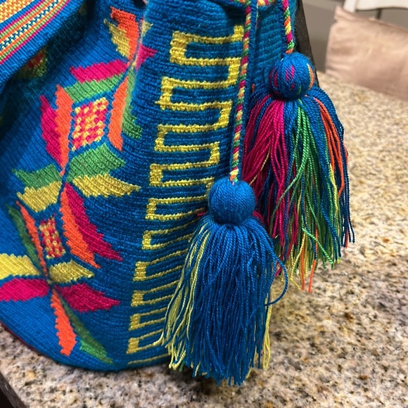 Cute multicolored drawstring bag. - Picture 4 of 7